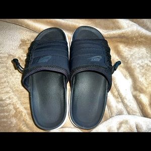 Womens Nike Asuna Slides